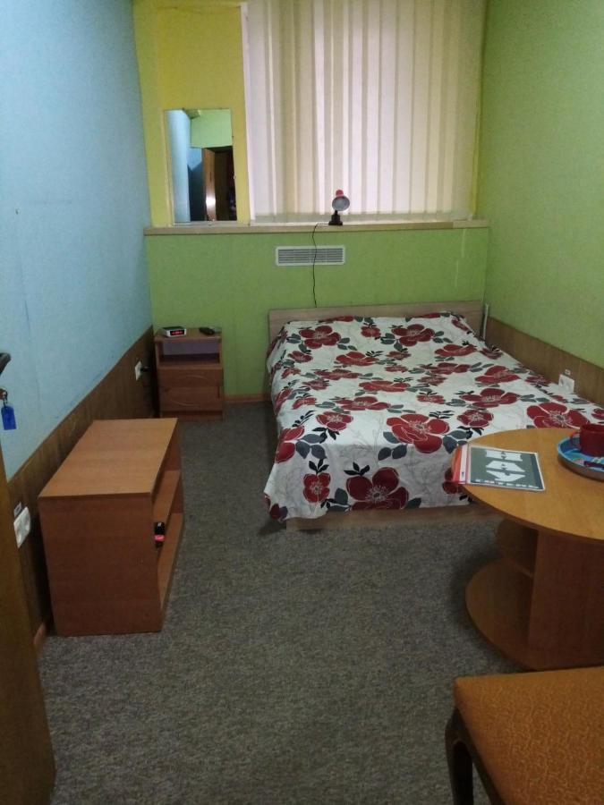 Нау Гостиница Kiev Bagian luar foto