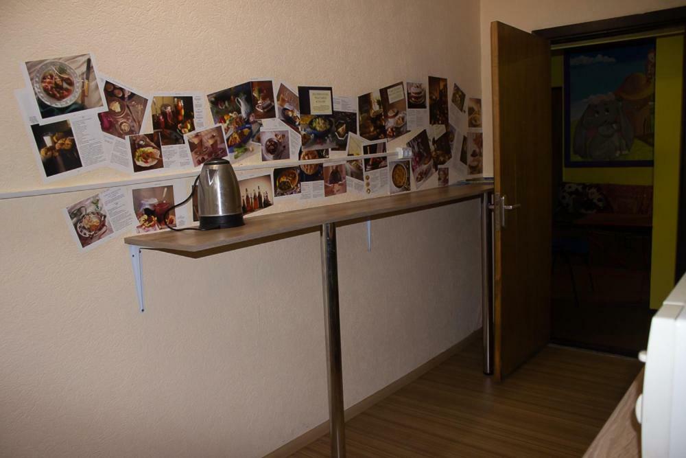 Нау Гостиница Kiev Bagian luar foto